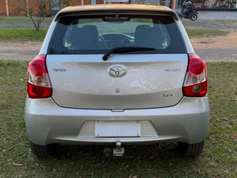 TOYOTA Etios Hatch 1.3 16V 4P FLEX X, Foto 10