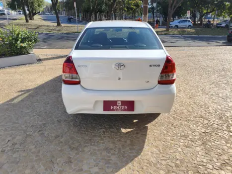 TOYOTA Etios Sedan 1.5 16V 4P FLEX X PLUS, Foto 8