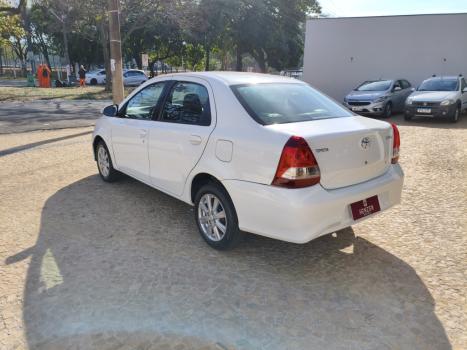 TOYOTA Etios Sedan 1.5 16V 4P FLEX X PLUS, Foto 6