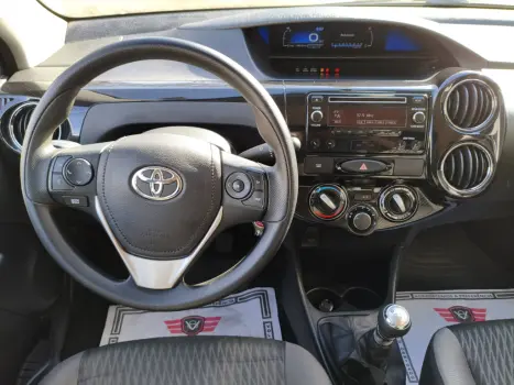 TOYOTA Etios Sedan 1.5 16V 4P FLEX X PLUS, Foto 12