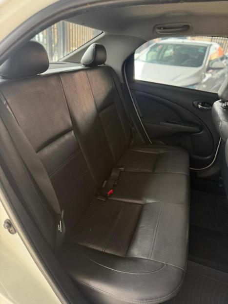 TOYOTA Etios Sedan 1.5 16V 4P FLEX PLATINUM, Foto 14