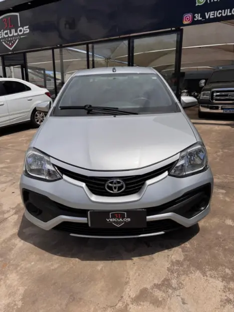 TOYOTA Etios Sedan 1.5 16V 4P FLEX X, Foto 2