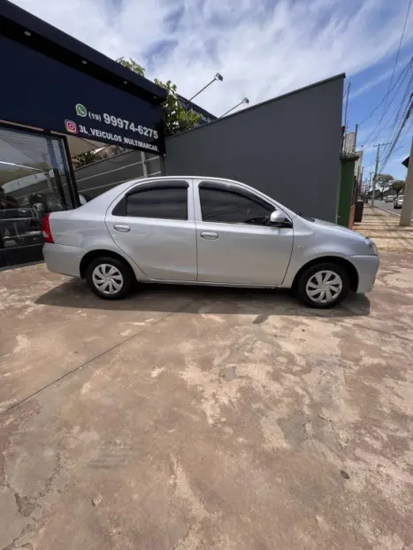 TOYOTA Etios Sedan 1.5 16V 4P FLEX X, Foto 4