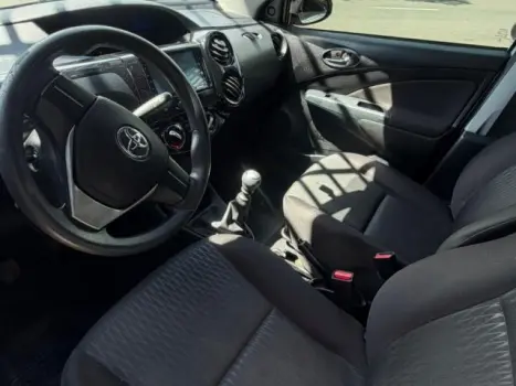 TOYOTA Etios Sedan 1.5 16V 4P FLEX X, Foto 4