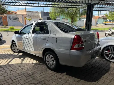 TOYOTA Etios Sedan 1.5 16V 4P FLEX X, Foto 8