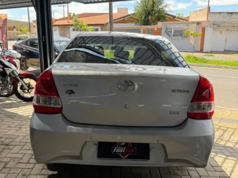 TOYOTA Etios Sedan 1.5 16V 4P FLEX X, Foto 9