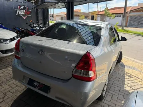 TOYOTA Etios Sedan 1.5 16V 4P FLEX X, Foto 10