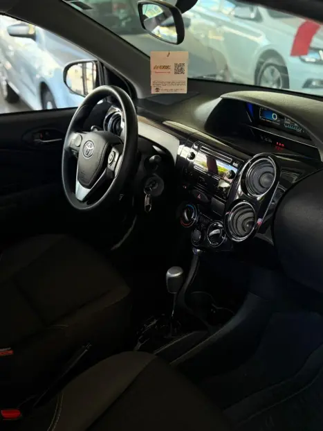 TOYOTA Etios Sedan 1.5 16V 4P FLEX XS AUTOM�TICO, Foto 6