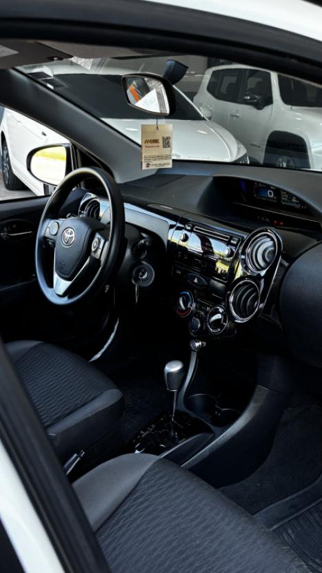 TOYOTA Etios Sedan 1.5 16V 4P FLEX XS AUTOM�TICO, Foto 12