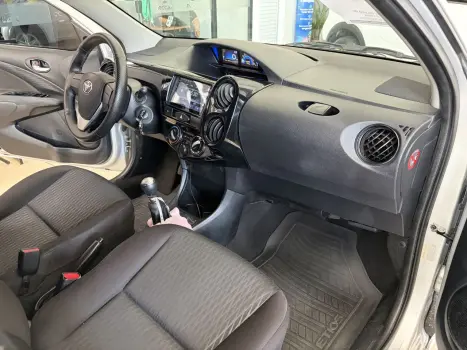 TOYOTA Etios Sedan 1.5 16V 4P FLEX X PLUS, Foto 7