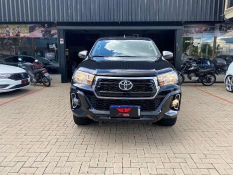 TOYOTA Hilux Caminhonete 2.8 16V SRV 4X4 DIESEL CABINE DUPLA AUTOMTICO, Foto 2