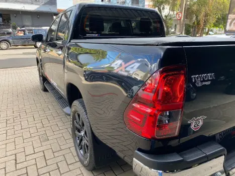TOYOTA Hilux Caminhonete 2.8 16V SRV 4X4 DIESEL CABINE DUPLA AUTOMTICO, Foto 16