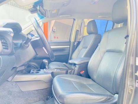 TOYOTA Hilux Caminhonete 2.8 16V SRX 4X4 DIESEL CABINE DUPLA AUTOMTICO, Foto 4