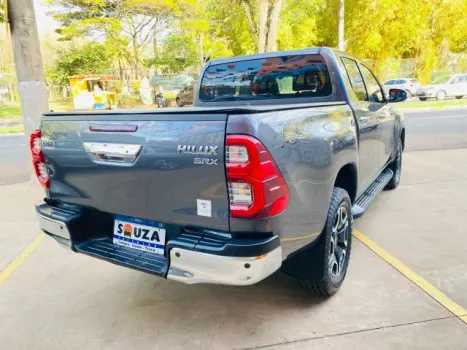 TOYOTA Hilux Caminhonete 2.8 16V SRX 4X4 DIESEL CABINE DUPLA AUTOMTICO, Foto 9