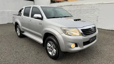TOYOTA Hilux Caminhonete 3.0 16V 4P 4X4 SRV TURBO DIESEL CABINE DUPLA AUTOMTICO, Foto 1