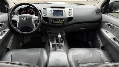 TOYOTA Hilux Caminhonete 3.0 16V 4P 4X4 SRV TURBO DIESEL CABINE DUPLA AUTOMTICO, Foto 7