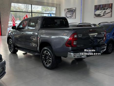 TOYOTA Hilux Caminhonete 2.8 16V SRX 4X4 DIESEL CABINE DUPLA AUTOMÁTICO, Foto 3 TOYOTA Hilux Caminhonete 2.8 16V SRX 4X4 DIESEL CABINE DUPLA AUTOMÁTICO, Foto 3
