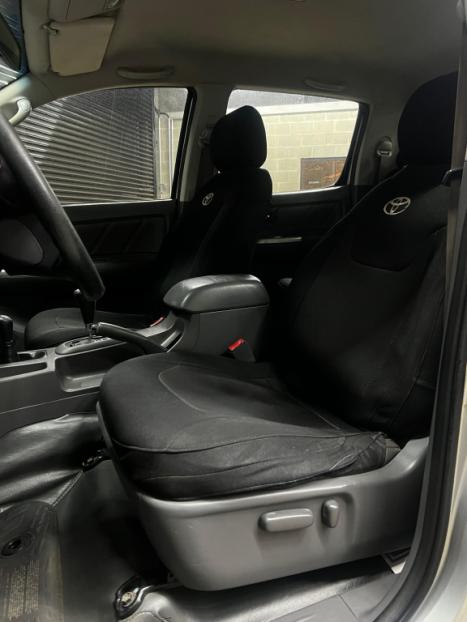 TOYOTA Hilux Caminhonete 3.0 16V 4P 4X4 SRV TURBO DIESEL CABINE DUPLA AUTOMTICO, Foto 7