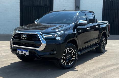 TOYOTA Hilux Caminhonete 2.8 16V SRX 4X4 TURBO DIESEL CABINE DUPLA AUTOMTICO, Foto 2