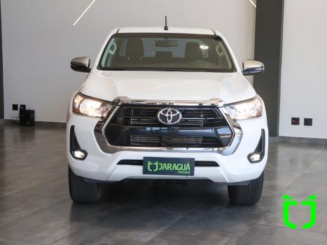 TOYOTA Hilux Caminhonete 2.8 16V SRV 4X4 DIESEL CABINE DUPLA AUTOMÁTICO, Foto 2 TOYOTA Hilux Caminhonete 2.8 16V SRV 4X4 DIESEL CABINE DUPLA AUTOMÁTICO, Foto 2
