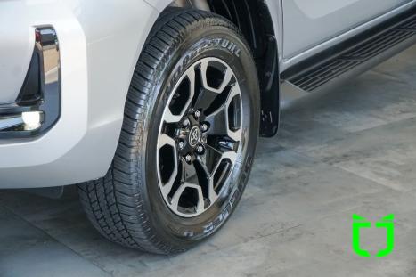 TOYOTA Hilux Caminhonete 2.8 16V SRV 4X4 DIESEL CABINE DUPLA AUTOMTICO, Foto 19