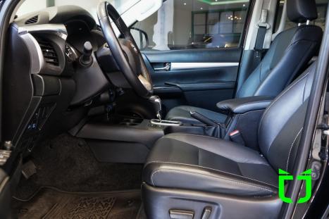 TOYOTA Hilux Caminhonete 2.8 16V SRX 4X4 TURBO DIESEL CABINE DUPLA AUTOMTICO, Foto 17