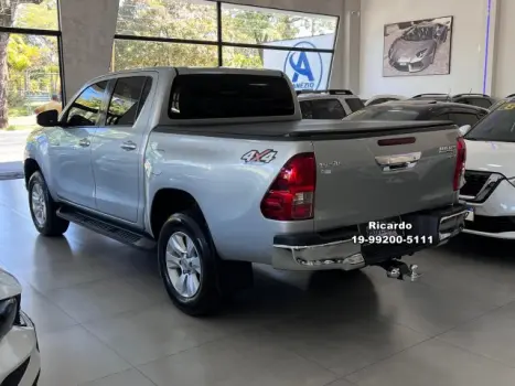 TOYOTA Hilux Caminhonete 2.8 16V SRV 4X4 DIESEL CABINE DUPLA AUTOMTICO, Foto 3