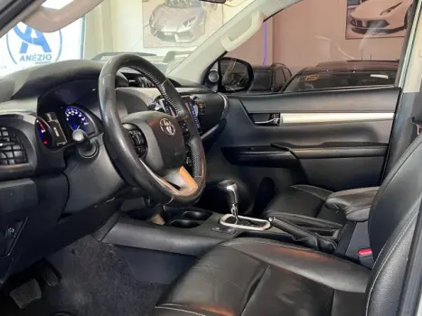 TOYOTA Hilux Caminhonete 2.8 16V SRV 4X4 DIESEL CABINE DUPLA AUTOMTICO, Foto 6