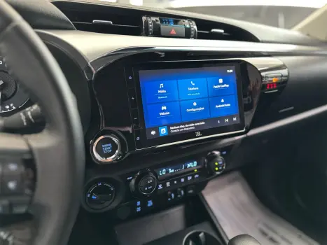 TOYOTA Hilux Caminhonete 2.8 16V SRX 4X4 TURBO DIESEL CABINE DUPLA AUTOMTICO, Foto 8