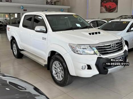 TOYOTA Hilux Caminhonete 3.0 4P 4X4 SRV TURBO DIESEL CABINE DUPLA, Foto 2