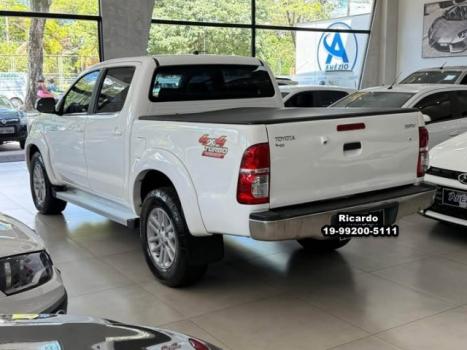 TOYOTA Hilux Caminhonete 3.0 4P 4X4 SRV TURBO DIESEL CABINE DUPLA, Foto 3