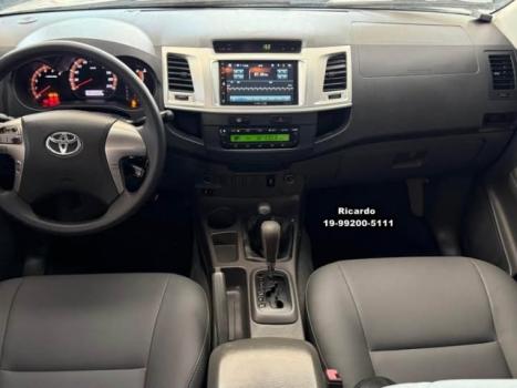 TOYOTA Hilux Caminhonete 3.0 4P 4X4 SRV TURBO DIESEL CABINE DUPLA, Foto 6