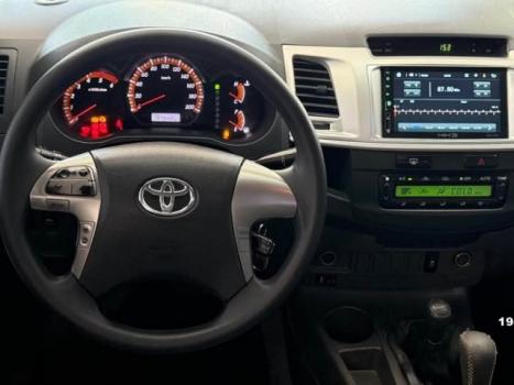 TOYOTA Hilux Caminhonete 3.0 4P 4X4 SRV TURBO DIESEL CABINE DUPLA, Foto 8