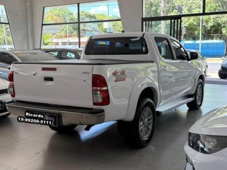 TOYOTA Hilux Caminhonete 3.0 4P 4X4 SRV TURBO DIESEL CABINE DUPLA, Foto 10