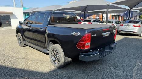 TOYOTA Hilux Caminhonete 2.8 16V SRX 50 ANOS 4X4 TURBO DIESEL CABINE DUPLA AUTOM�TICO, Foto 4