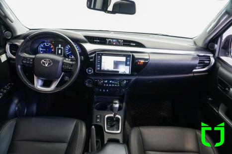TOYOTA Hilux Caminhonete 2.8 16V SRV 4X4 DIESEL CABINE DUPLA AUTOM�TICO, Foto 8