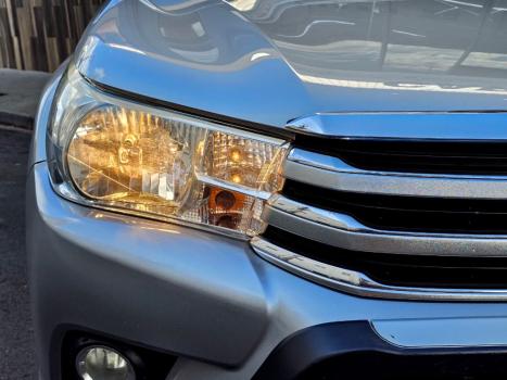 TOYOTA Hilux Caminhonete 3.0 4P SRV DIESEL CABINE DUPLA, Foto 3