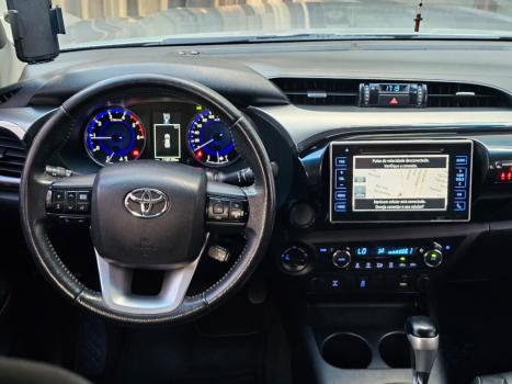 TOYOTA Hilux Caminhonete 3.0 4P SRV DIESEL CABINE DUPLA, Foto 4