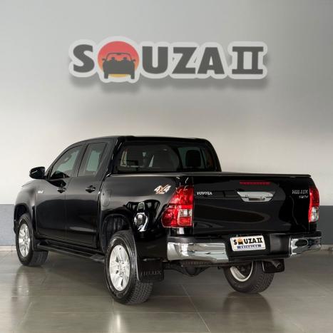 TOYOTA Hilux Caminhonete 2.8 16V SRV 4X4 DIESEL CABINE DUPLA AUTOM�TICO, Foto 3