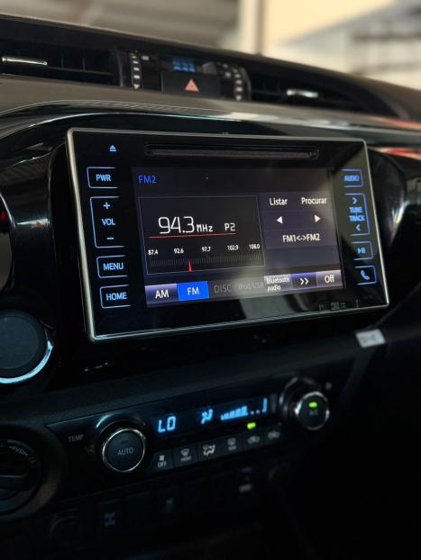 TOYOTA Hilux Caminhonete 2.8 16V SRV 4X4 DIESEL CABINE DUPLA AUTOM�TICO, Foto 9