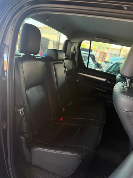 TOYOTA Hilux Caminhonete 2.8 16V SRV 4X4 DIESEL CABINE DUPLA AUTOM�TICO, Foto 19