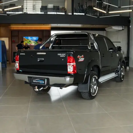 TOYOTA Hilux Caminhonete 3.0 4P SRV DIESEL CABINE DUPLA, Foto 4