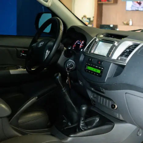 TOYOTA Hilux Caminhonete 3.0 4P SRV DIESEL CABINE DUPLA, Foto 10
