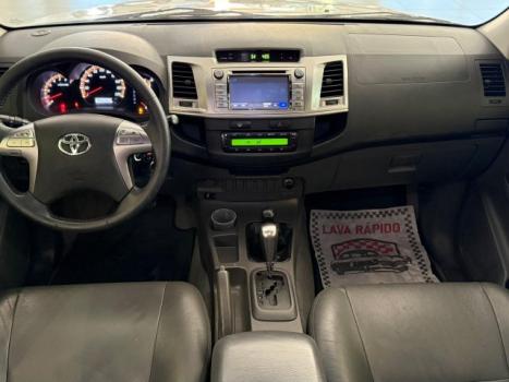 TOYOTA Hilux Caminhonete 2.7 16V 4P SRV FLEX 4X4  CABINE DUPLA AUTOM�TICO, Foto 3