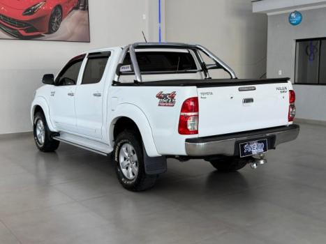 TOYOTA Hilux Caminhonete 2.7 16V 4P SRV FLEX 4X4  CABINE DUPLA AUTOM�TICO, Foto 8