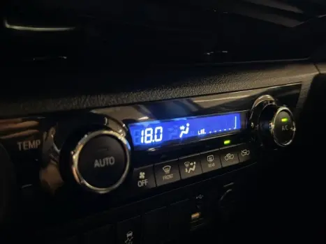 TOYOTA Hilux Caminhonete 2.8 16V SRV 4X4 DIESEL CABINE DUPLA AUTOM�TICO, Foto 12