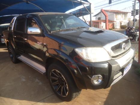TOYOTA Hilux Caminhonete 3.0 16V 4P 4X4 SRV TURBO DIESEL CABINE DUPLA AUTOM�TICO, Foto 1