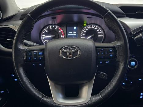 TOYOTA Hilux Caminhonete 2.8 16V SRX 4X4 DIESEL CABINE DUPLA AUTOM�TICO, Foto 10