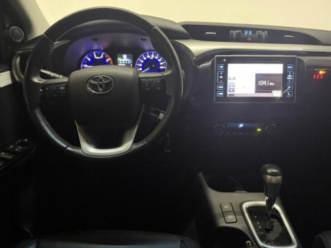 TOYOTA Hilux Caminhonete 2.8 16V SRV 4X4 DIESEL CABINE DUPLA AUTOM�TICO, Foto 8