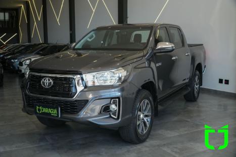 TOYOTA Hilux Caminhonete 2.8 16V SRV 4X4 DIESEL CABINE DUPLA AUTOM�TICO, Foto 3